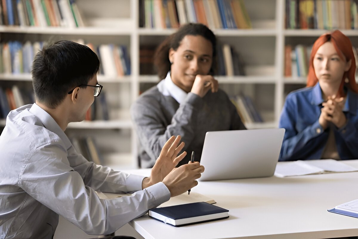 Essential Skills Employers Seek in Fresh Graduates